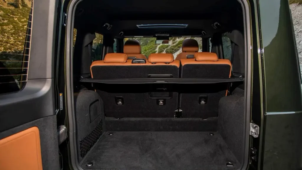 مواصفات سيارة مرسيدس جي كلاس 2023 &ndash; مقصورة واسعة بتشطيبات راقية