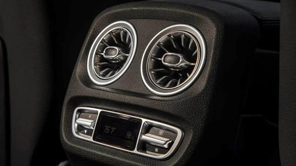 مواصفات سيارة مرسيدس جي كلاس 2023 &ndash; مواد عالية الجودة في التصميم