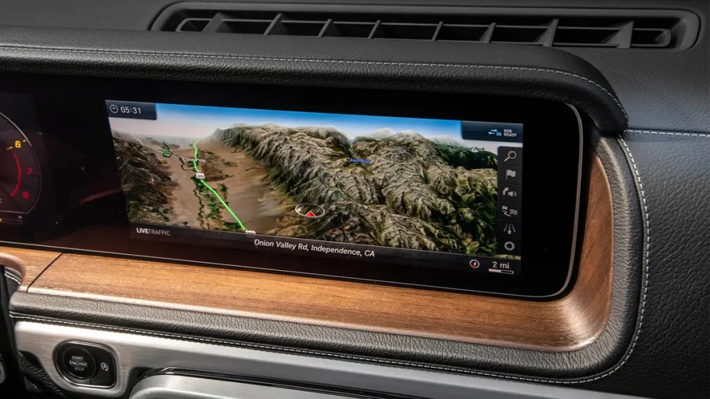 مواصفات سيارة مرسيدس جي كلاس 2023 &ndash; إضاءة داخلية بتقنية LED