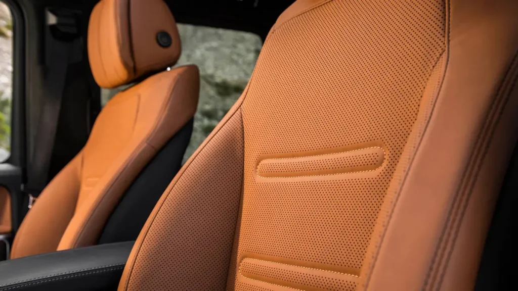 مواصفات سيارة مرسيدس جي كلاس 2023 &ndash; خامات فاخرة في التشطيب الداخلي