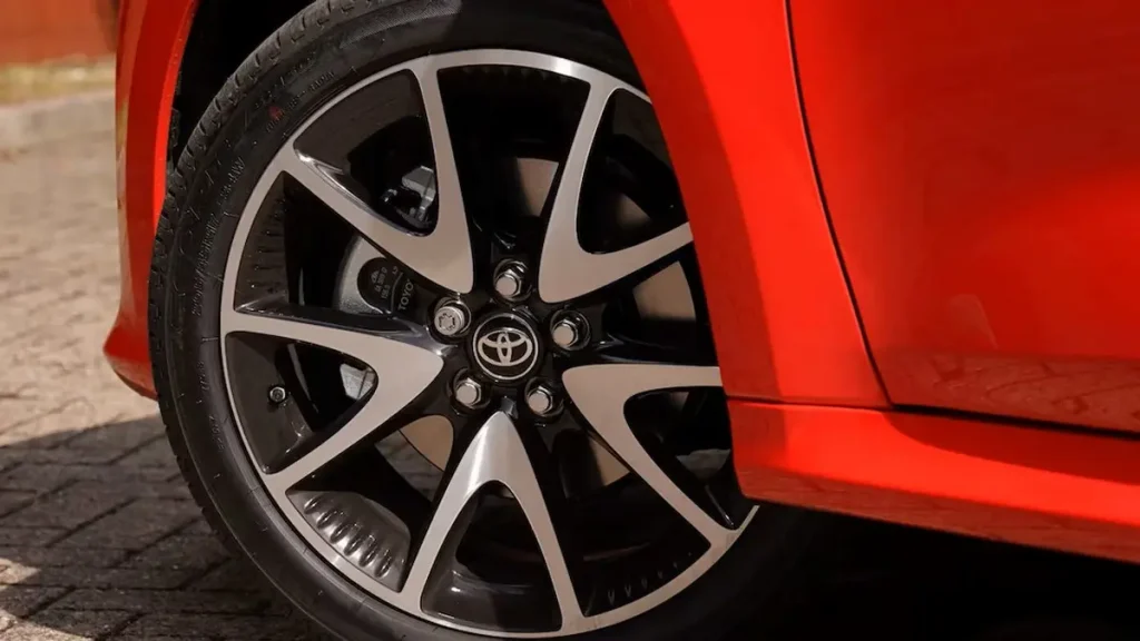 مواصفات سيارة تويوتا يارس 2023 &ndash; مظهر خارجي أنيق ومتطور