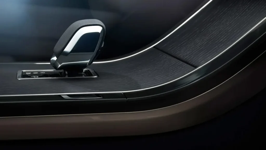 مواصفات سيارة رنج روفر فيلار 2023 &ndash; مقصورة واسعة بتشطيبات راقية