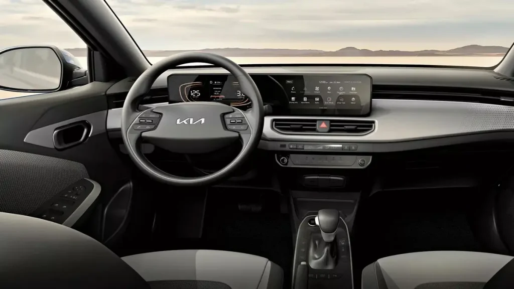 مواصفات سيارة كيا أوبتيما K3 2024 &ndash; مقصورة واسعة بتشطيبات راقية