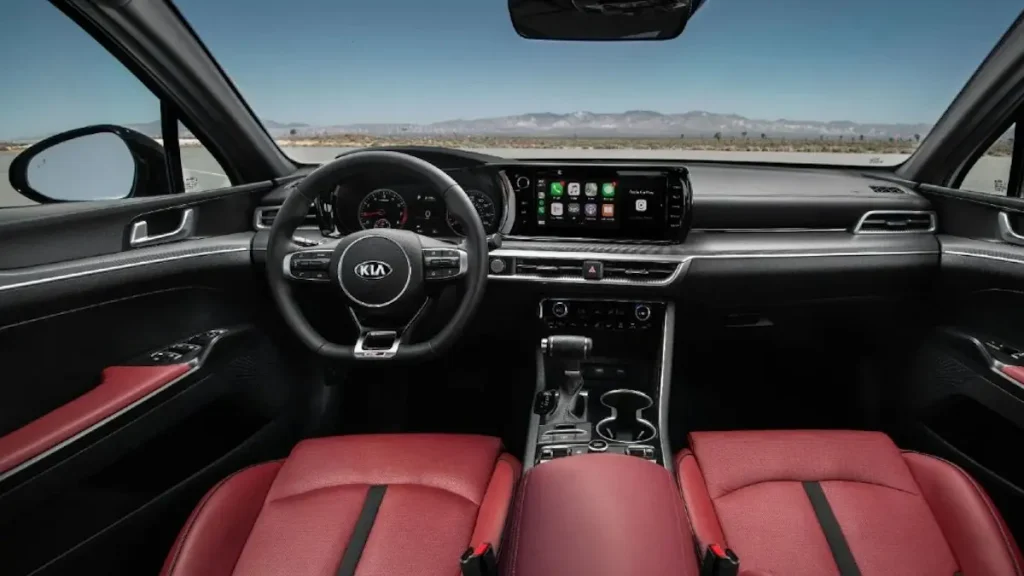 مواصفات سيارة كيا أوبتيما K5 2023 &ndash; مقصورة واسعة بتشطيبات راقية