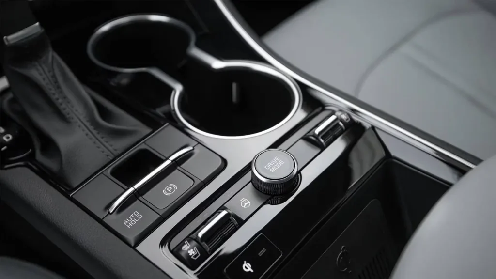 مواصفات سيارة كيا أوبتيما K5 2024 &ndash; مواد عالية الجودة في التصميم