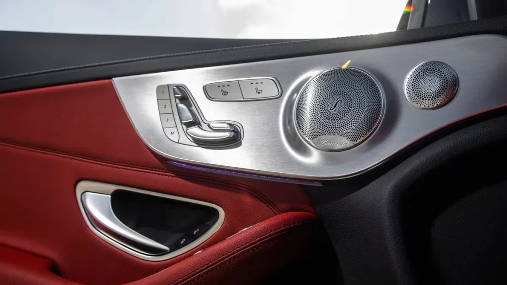 مواصفات سيارة مرسيدس سي كلاس كوبيه 2023 &ndash; راحة وفخامة المقصورة الداخلية