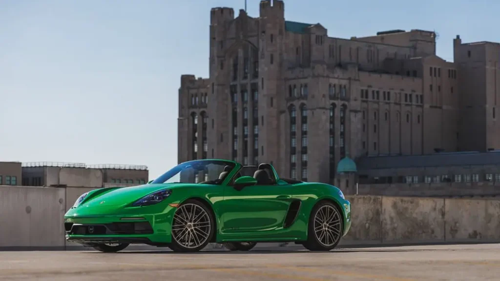 مواصفات سيارة بورش بوكستر 2023 – تصميم خارجي جذاب وعصري