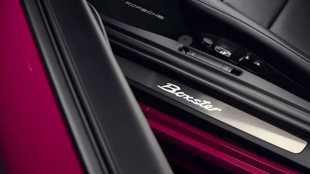 مواصفات سيارة بورش بوكستر 2024 – لمسات داخلية بجودة بريميوم