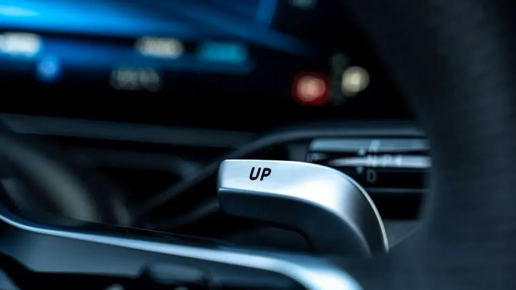 مواصفات سيارة مرسيدس سي كلاس 2023 &ndash; تصميم داخلي فاخر ومريح