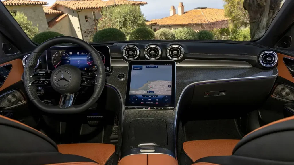 مواصفات سيارة مرسيدس سي كلاس 2023 &ndash; إضاءة داخلية بتقنية LED