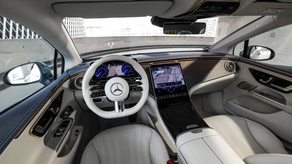 مواصفات سيارة مرسيدس EQE 2024 – تصميم من الداخل بجودة عالية