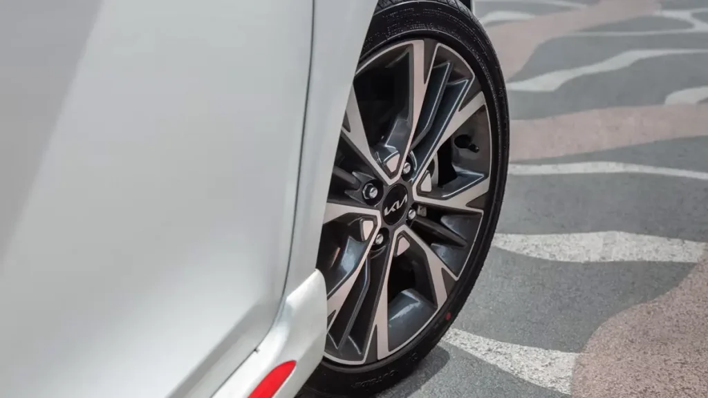 مواصفات سيارة كيا بيكانتو 2022 &ndash; تصميم بودي ديناميكي متميز