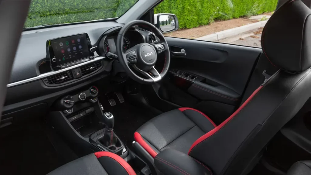 مواصفات سيارة كيا بيكانتو 2022 &ndash; مقصورة واسعة بتشطيبات راقية