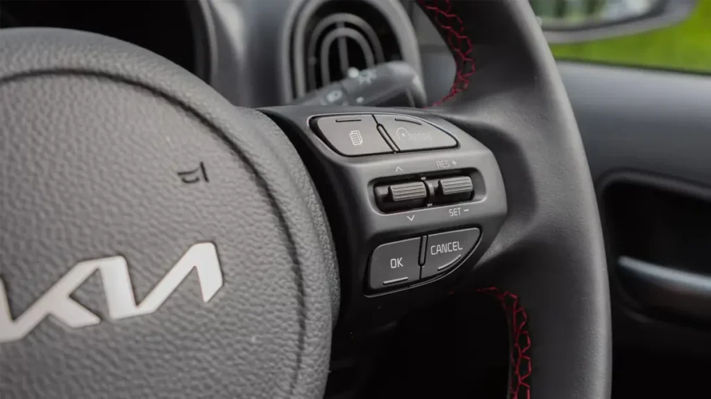 مواصفات سيارة كيا بيكانتو 2022 &ndash; راحة وفخامة المقصورة الداخلية