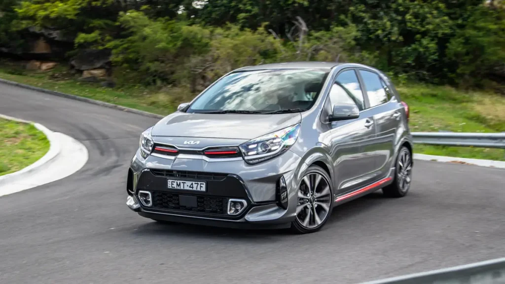 مواصفات سيارة كيا بيكانتو 2023 – تصميم بودي ديناميكي متميز