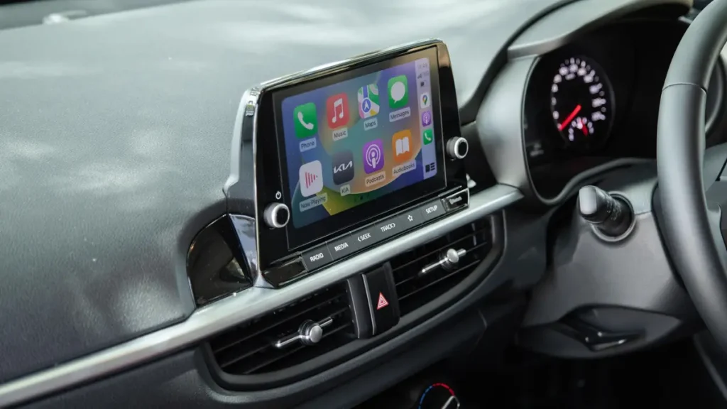 مواصفات سيارة كيا بيكانتو 2023 – تفاصيل داخلية بعناية فائقة