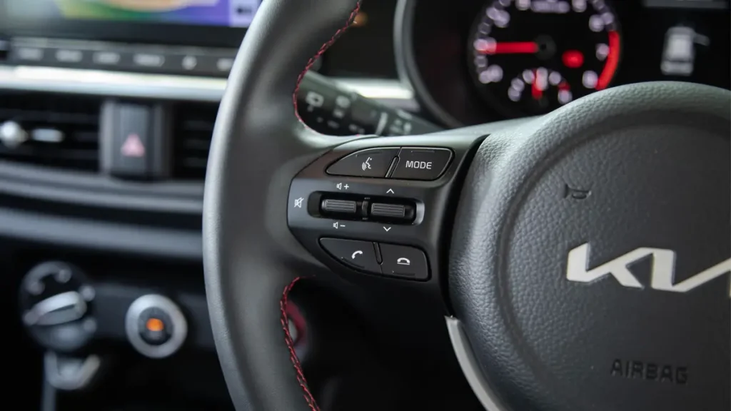 مواصفات سيارة كيا بيكانتو 2023 – مواد عالية الجودة في التصميم