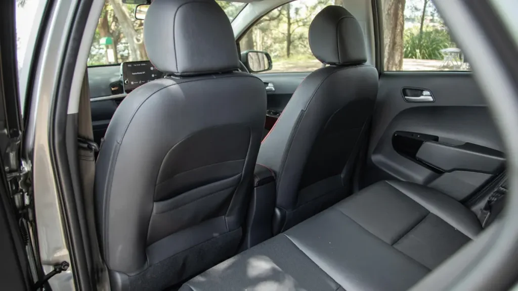 مواصفات سيارة كيا بيكانتو 2023 – لمسات داخلية بجودة بريميوم