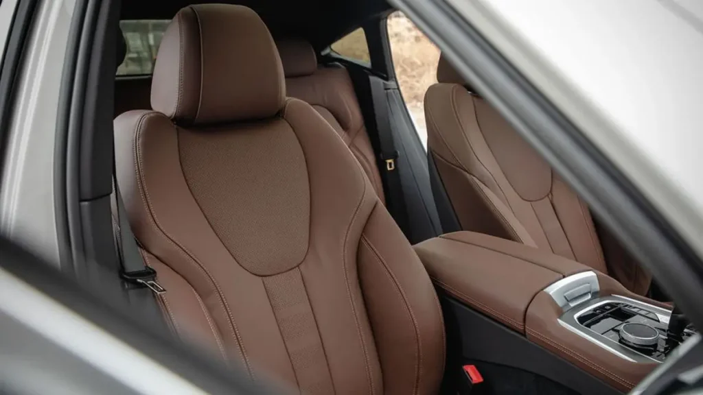 مواصفات سيارة بي إم دبليو X6 2022 – تصميم X6 من الداخل بجودة عالية