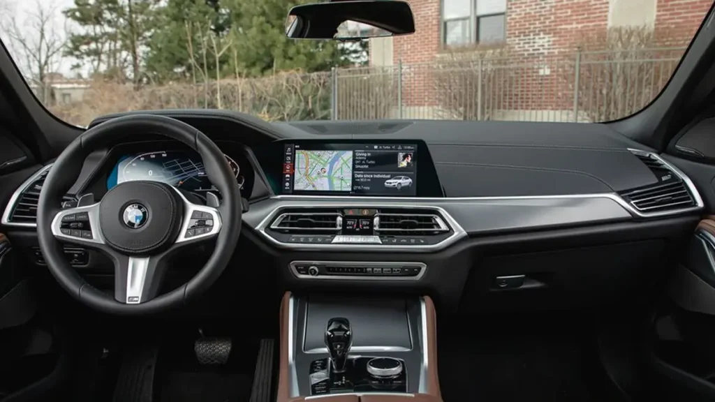 مواصفات سيارة بي إم دبليو X6 2022 – تصميم X6 من الداخل