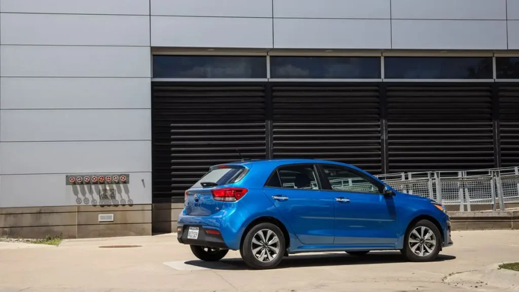 مواصفات سيارة كيا ريو 2022 &ndash; تصميم من الخارج بتفاصيل واضحة