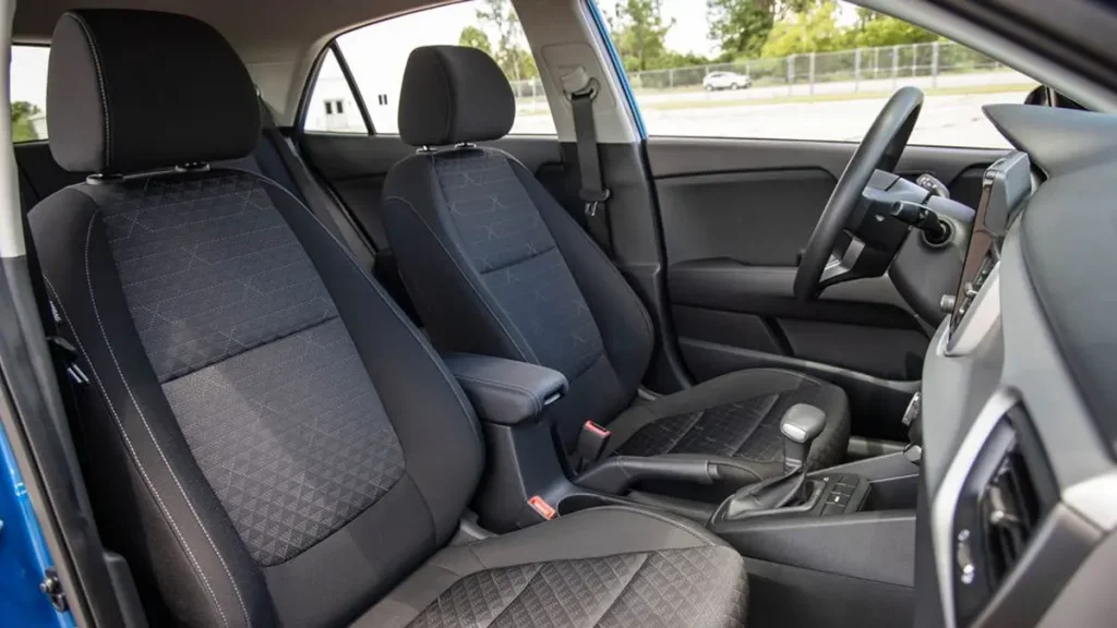 مواصفات سيارة كيا ريو 2022 &ndash; تصميم من الداخل من منظور مميز