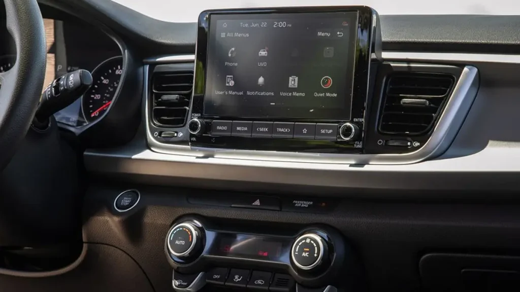 مواصفات سيارة كيا ريو 2022 &ndash; تصميم من الداخل