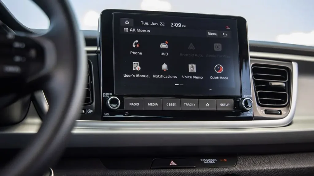 مواصفات سيارة كيا ريو 2022 &ndash; تصميم من الداخل من منظور مميز