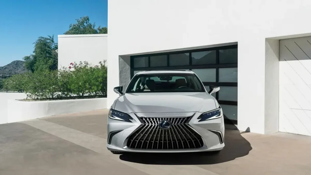 صور مواصفات سيارة لكزس ES 300 2023 – تصميم لكزس ES 300 2023 من الخارج (1) | السوق المفتوح