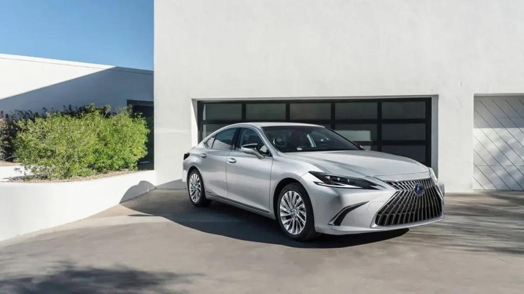 صور مواصفات سيارة لكزس ES 300 2023 – تصميم لكزس ES 300 2023 من الخارج (2) | السوق المفتوح
