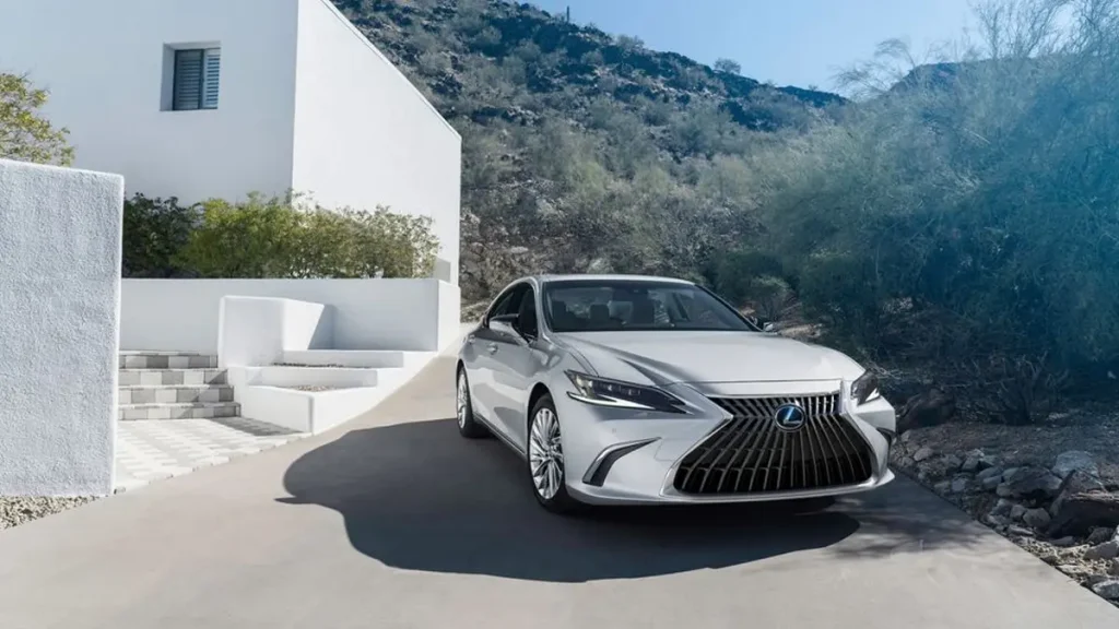 صور مواصفات سيارة لكزس ES 300 2023 – تصميم لكزس ES 300 2023 من الخارج (7) | السوق المفتوح