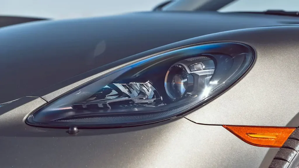 مواصفات سيارة بورش بوكستر 2022 – تصميم من الخارج