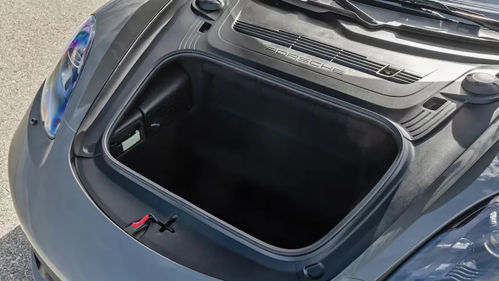 مواصفات سيارة بورش بوكستر 2022 – تصميم من الداخل بجودة عالية