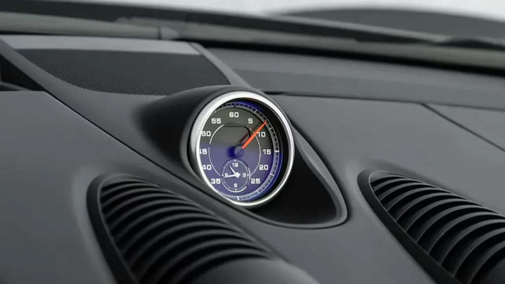 مواصفات سيارة بورش بوكستر 2022 – تصميم من الداخل بتفاصيل واضحة