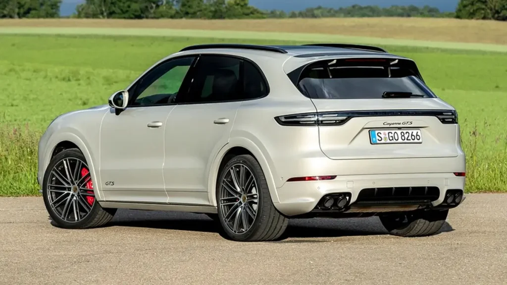 مواصفات سيارة بورش كايين 2022 – تصميم من الخارج بجودة عالية