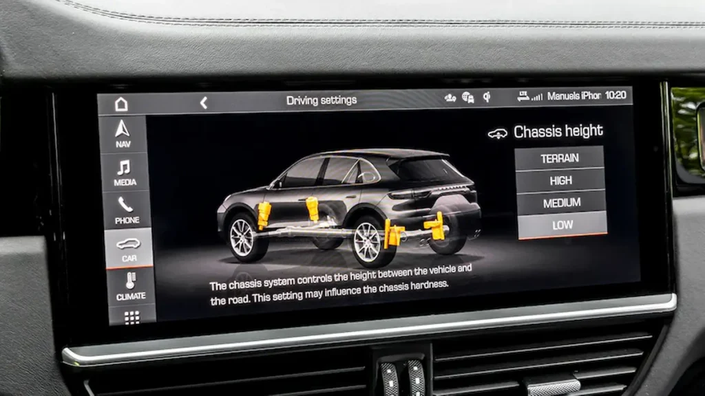 مواصفات سيارة بورش كايين 2022 – تصميم من الداخل بزاوية مختلفة