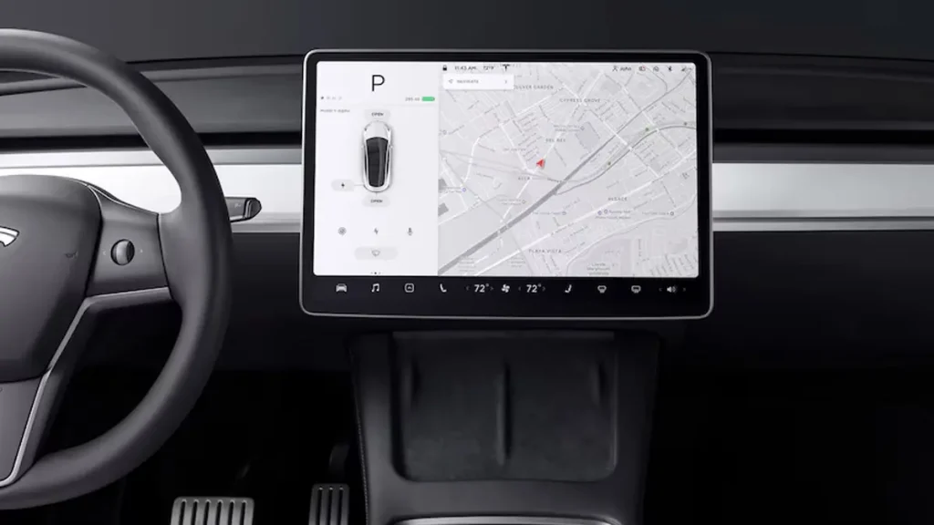 مواصفات سيارة تيسلا Y 2023 – تصميم Y من الداخل بتفاصيل واضحة